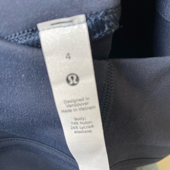 Lululemon Navy InStill High-Rise Tights 25’ - Picture 5 of 5